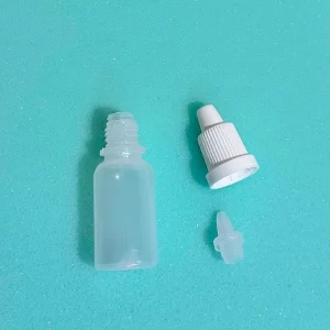 Szemful cseppento szett puha muanyag flakon cseppentofej zaro kupak10 ml 2db 1.webp